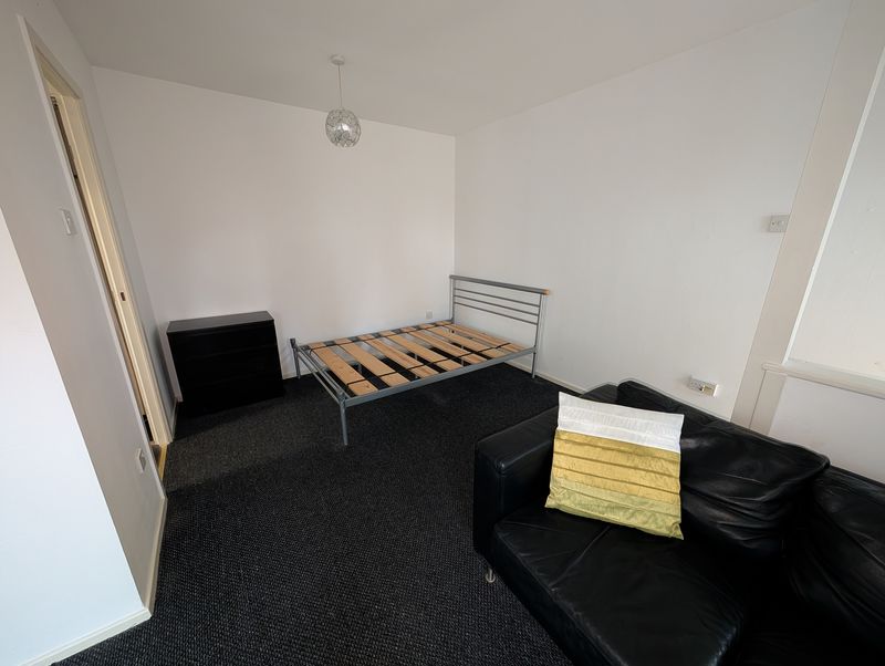 Lea Yield Close Bournville